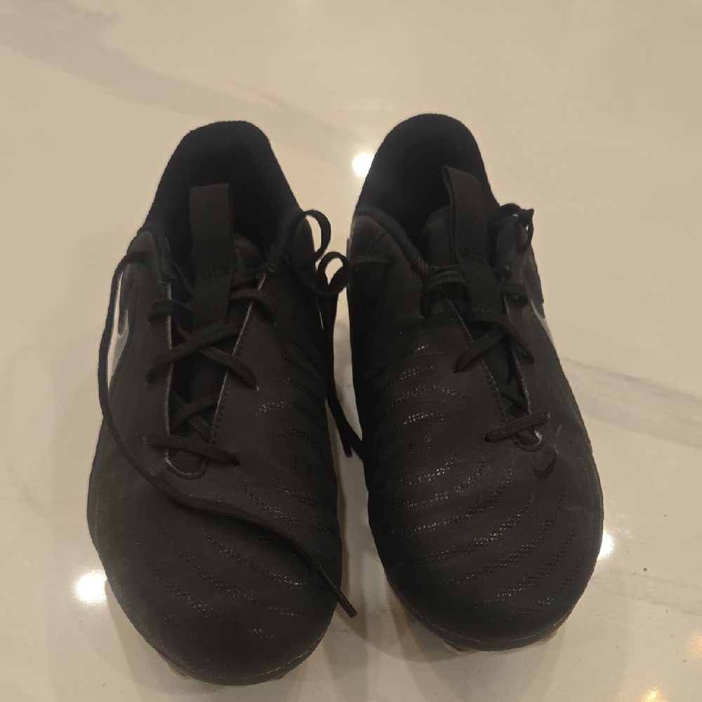 Nike Kids Black Low-Profile Athletic Sneakers